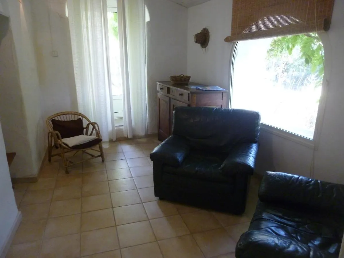 Chambre D'Hotes Lou Couradou Grospierres 0*,